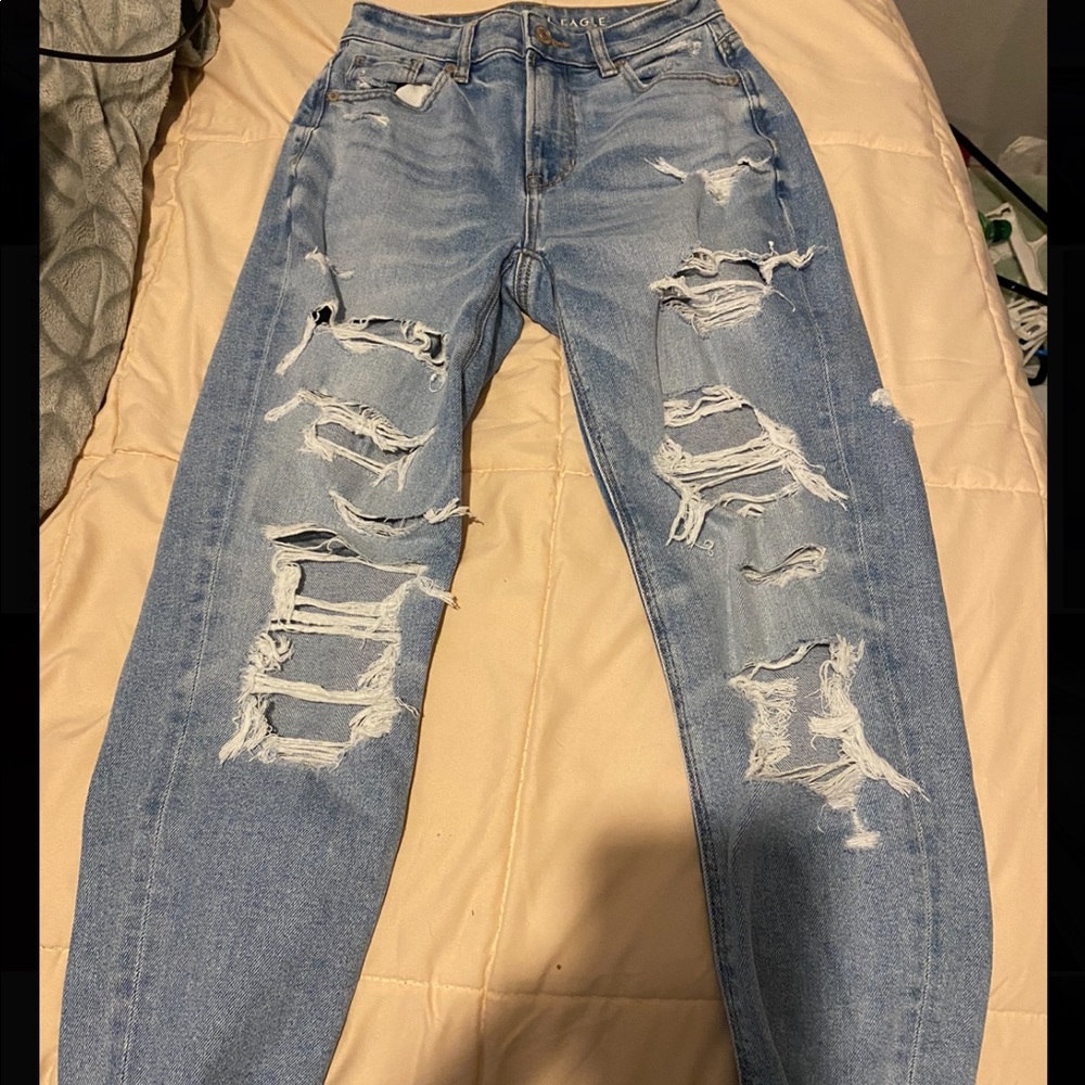 american eagle mom jeans!!